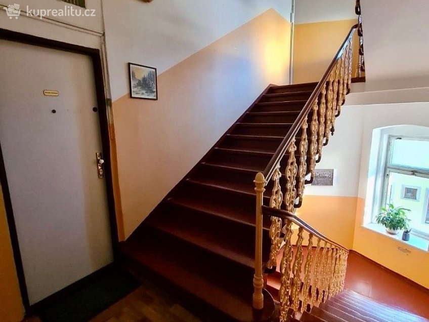 Pronájem bytu 3+kk 101 m^2 Hlavní třída 225, Mariánské Lázně 