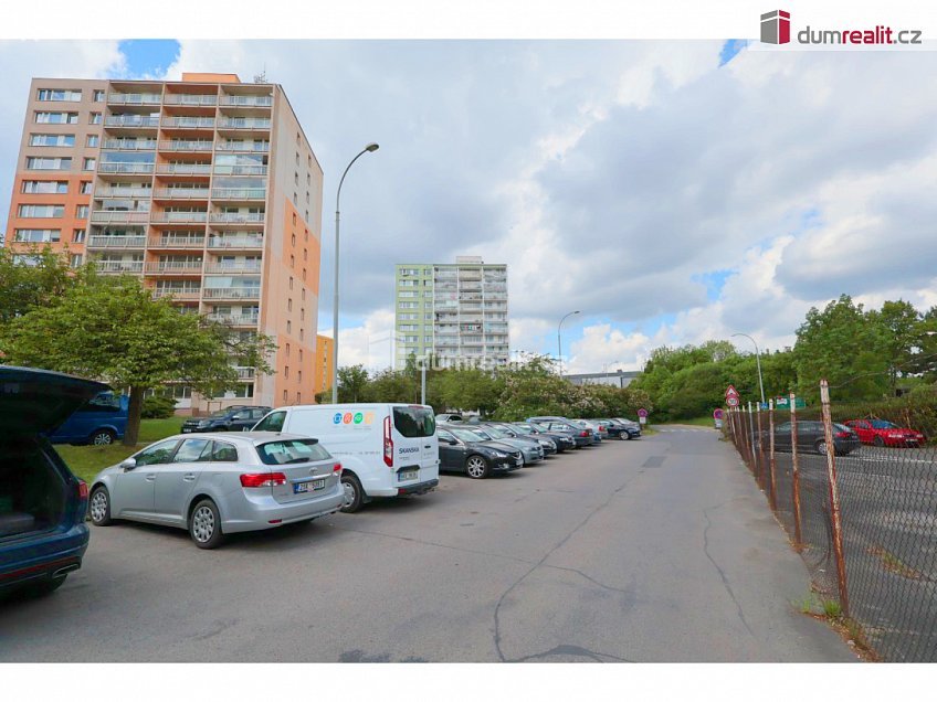 Pronájem bytu 2+kk 48 m^2 Nad lesním divadlem, Praha 4 