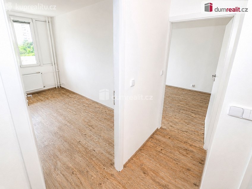 Pronájem bytu 2+kk 48 m^2 Nad lesním divadlem, Praha 4 
