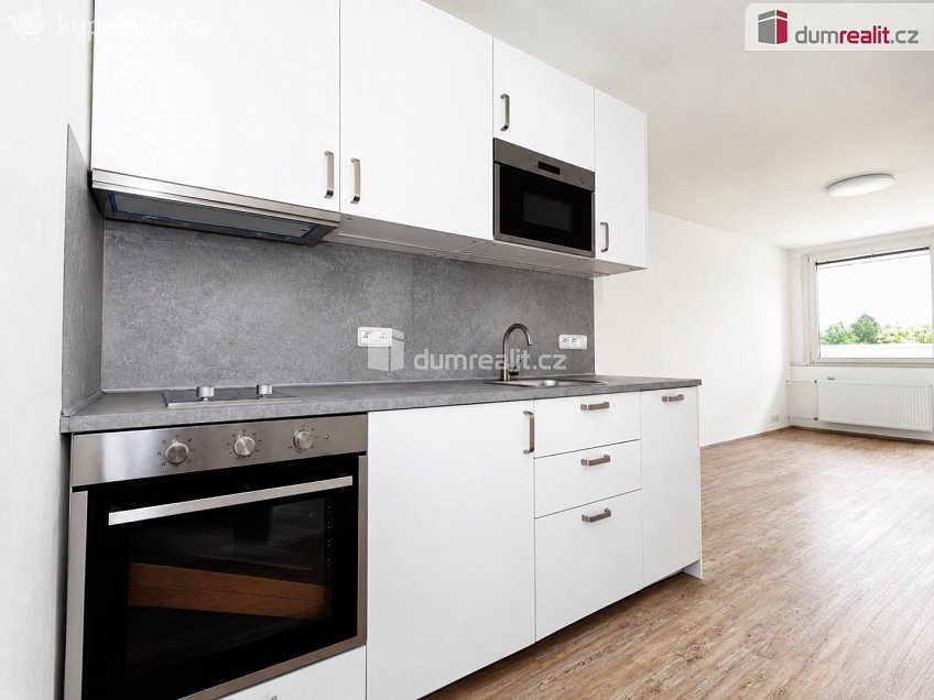 Pronájem bytu 2+kk 48 m^2 Nad lesním divadlem, Praha 4 
