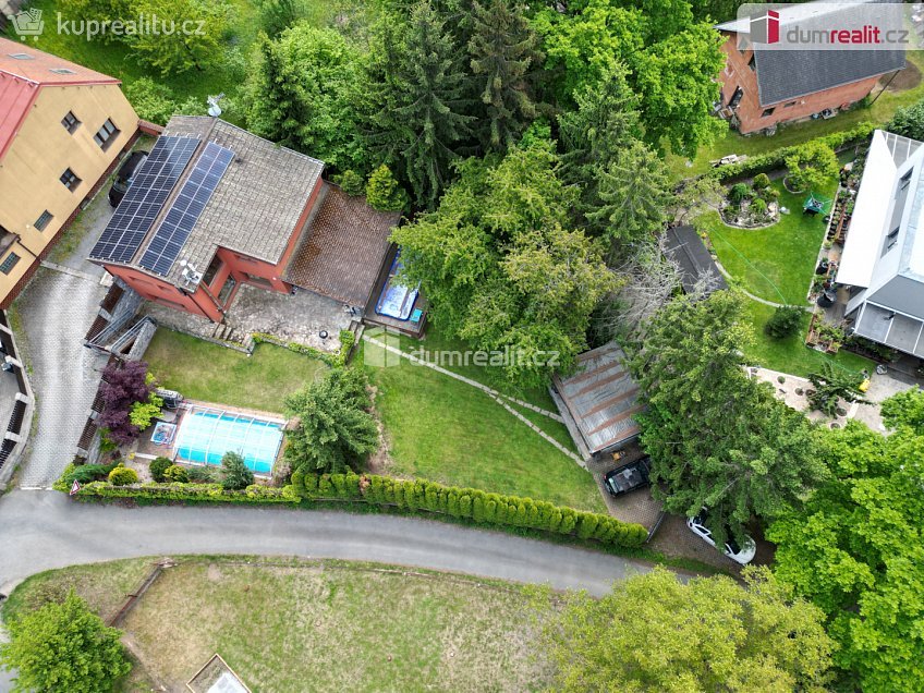 Prodej  rodinného domu 160 m^2 Strmá, Říčany 
