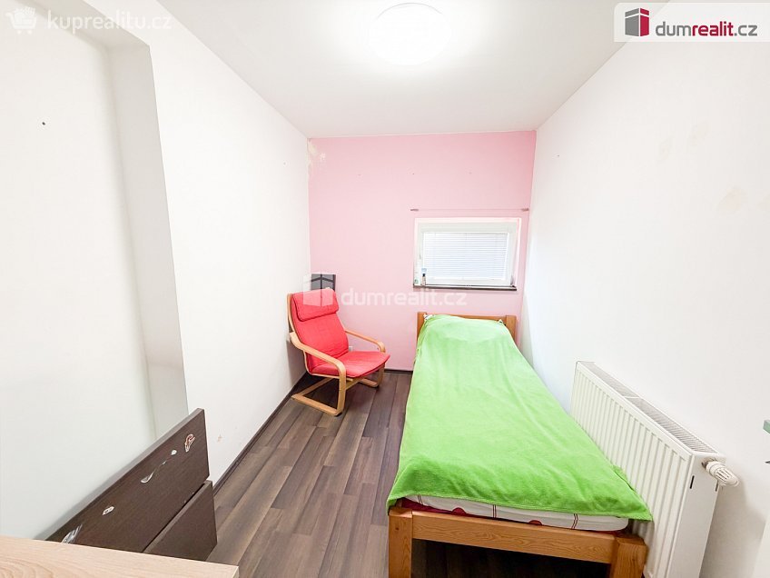 Prodej  rodinného domu 160 m^2 Strmá, Říčany 