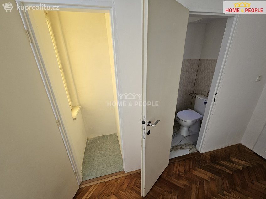 Pronájem bytu 2+1 62 m^2 Opatovická, Praha 1 