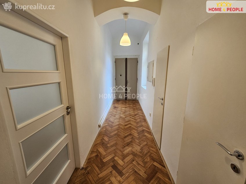 Pronájem bytu 2+1 62 m^2 Opatovická, Praha 1 