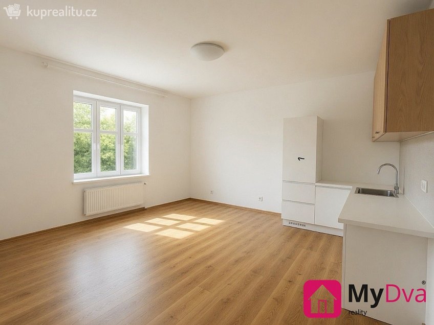 Pronájem bytu 2+kk 52 m^2 Slovenská, Znojmo 