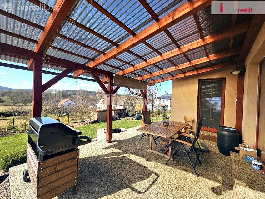 Prodej  rodinného domu 267 m^2 Pařezov, Pařezov 