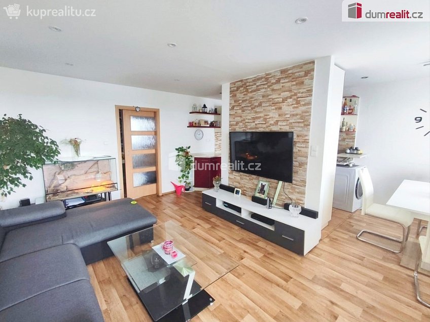 Prodej bytu 3+1 73 m^2 Na Vysoké mezi, Lysá nad Labem 