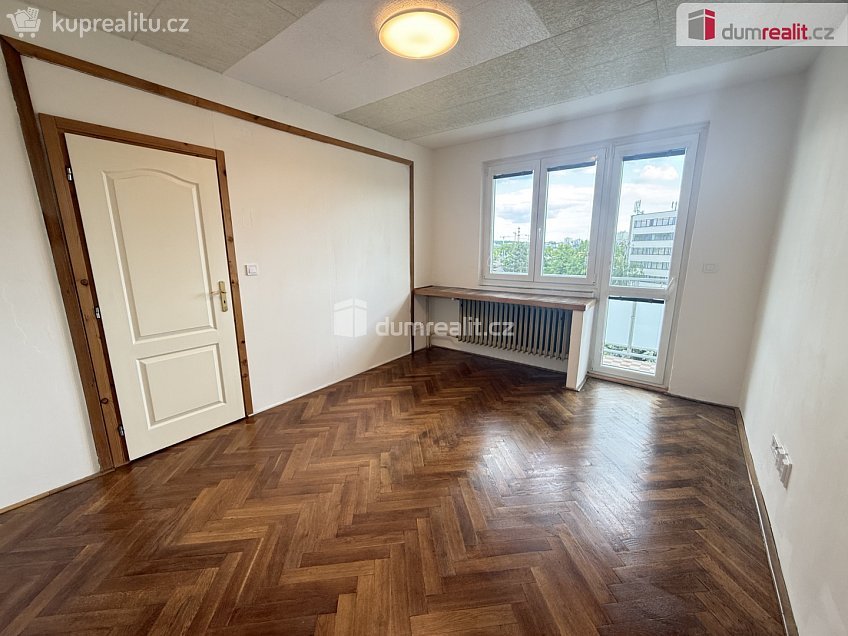 Pronájem bytu 3+kk 85 m^2 Žernovská, Praha 10 