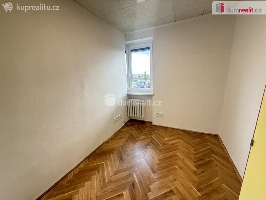 Pronájem bytu 3+kk 85 m^2 Žernovská, Praha 10 