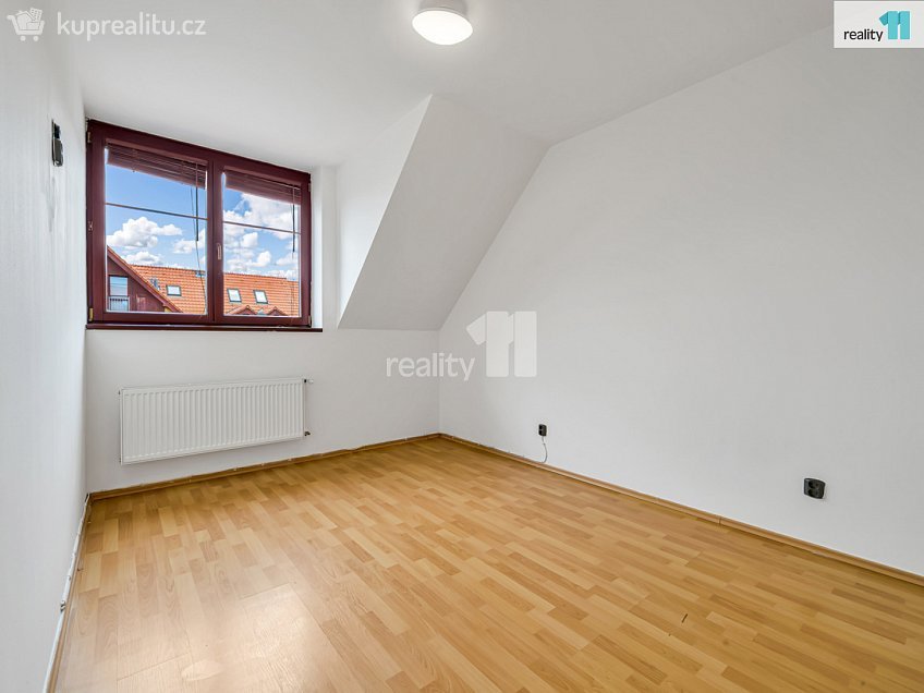 Prodej bytu 5+kk 105 m^2 Příčná II., Jesenice 
