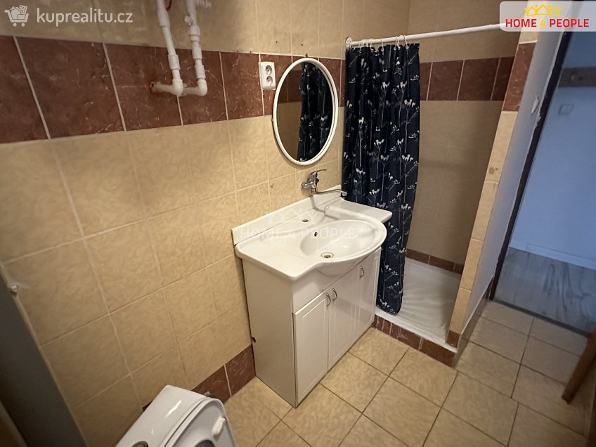 Pronájem bytu 1+1 28 m^2 Třebízského, Kladno 