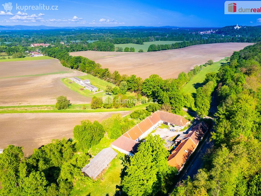 Prodej  rodinného domu 1111 m^2 Hrdějovice, Hrdějovice 