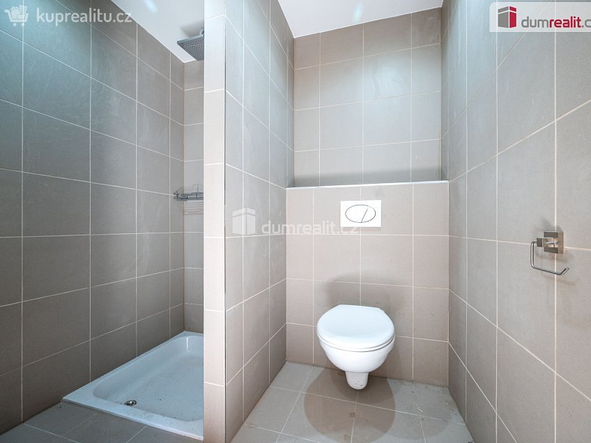 Prodej  rodinného domu 1111 m^2 Hrdějovice, Hrdějovice 
