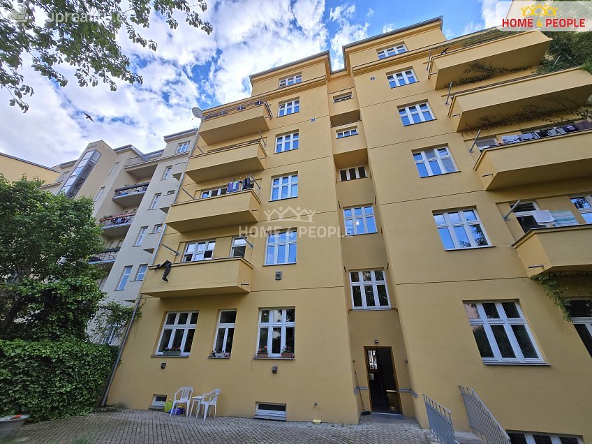 Prodej bytu 3+kk 64 m^2 Jugoslávských partyzánů, Praha 6 