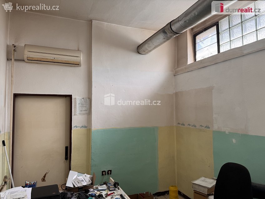 Pronájem  výrobních prostor 90 m^2 Zlatá stezka, Prachatice 
