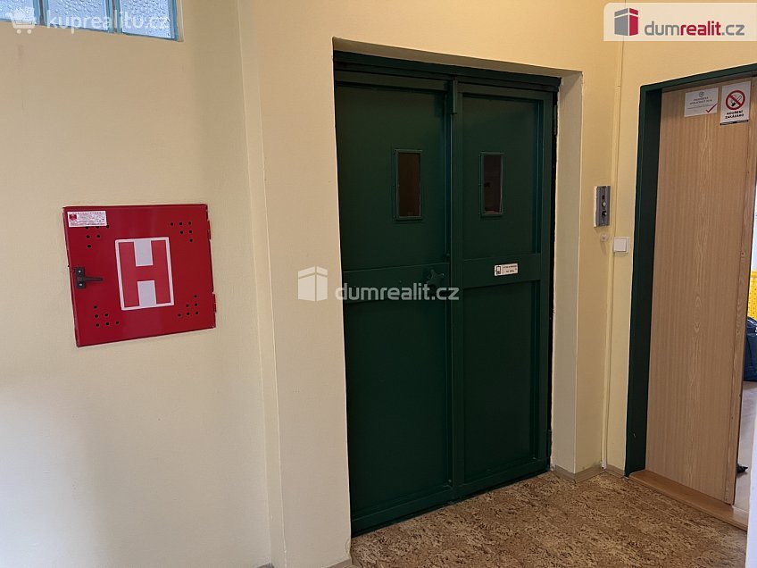 Pronájem  kanceláře 37 m^2 Fügnerova, Bruntál 