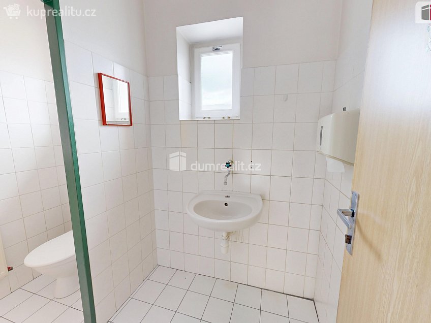 Pronájem  kanceláře 81 m^2 Fügnerova, Bruntál 