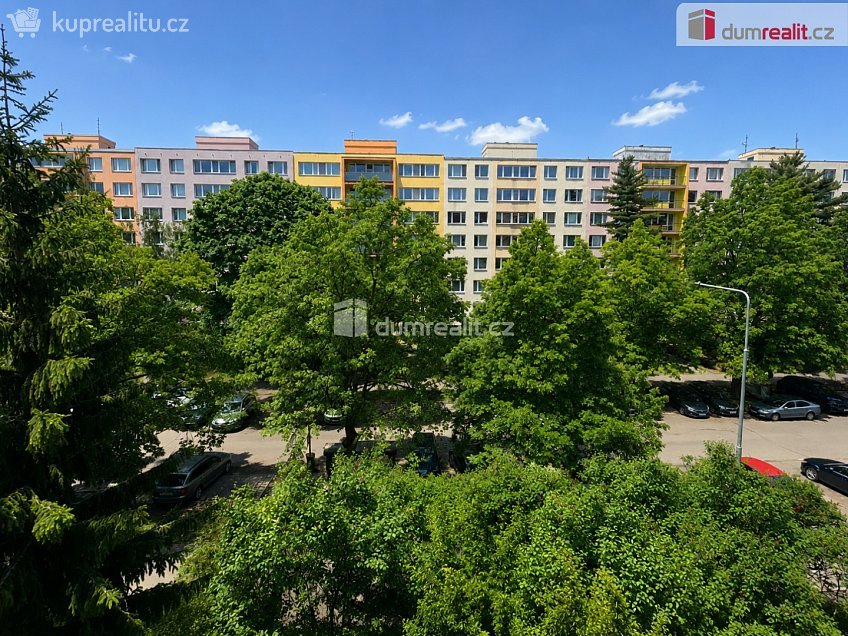 Pronájem bytu 2+kk 60 m^2 Veltruská, Praha 9 