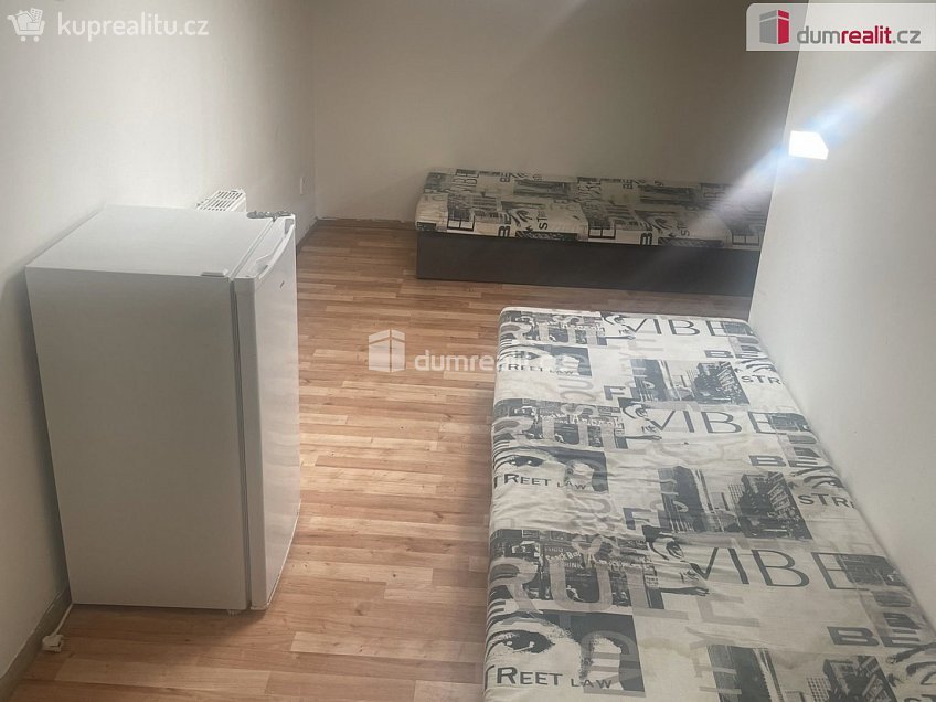 Pronájem bytu atypický 14 m^2 Podnikatelská, Praha-Běchovice 