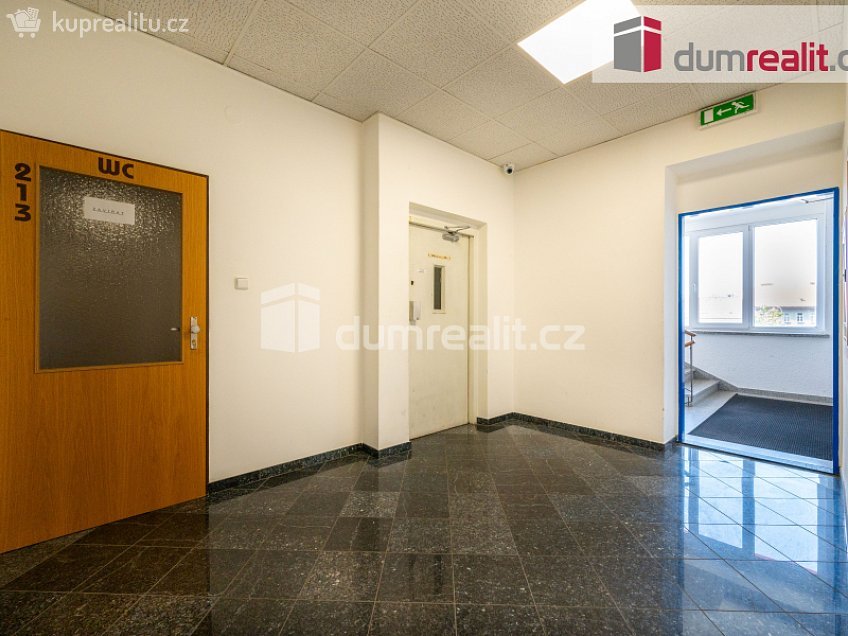 Pronájem  kanceláře 30 m^2 Novohradská, České Budějovice 