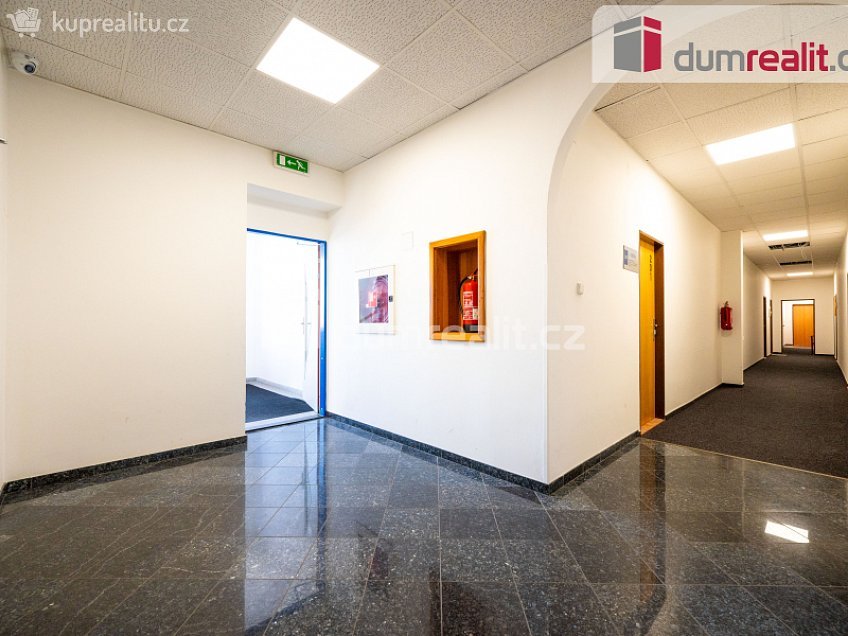 Pronájem  kanceláře 30 m^2 Novohradská, České Budějovice 