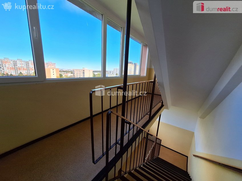 Prodej bytu 2+kk 42 m^2 Konstantinova, Praha 11 