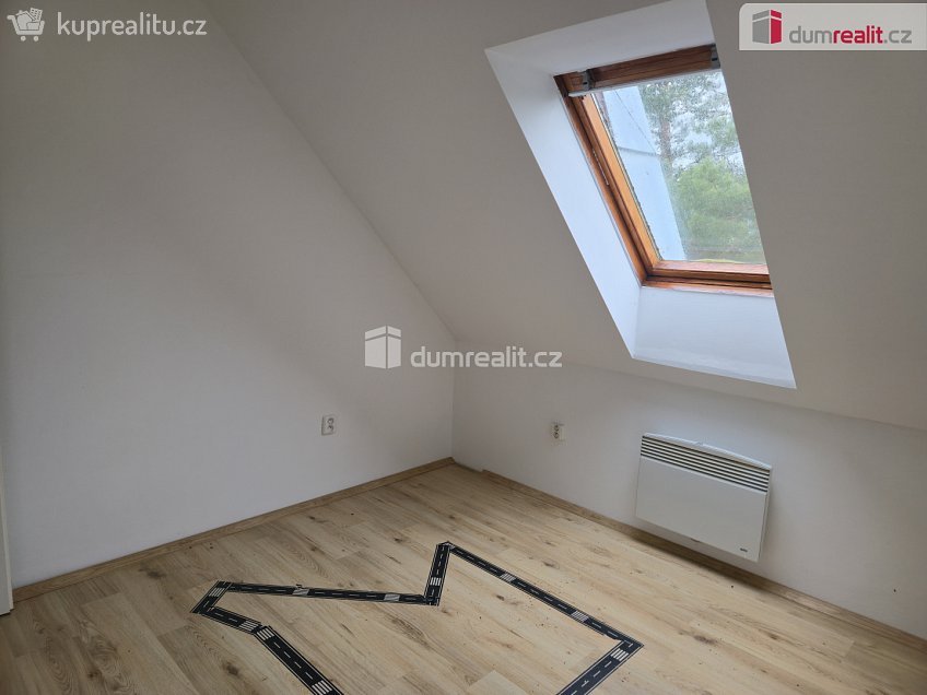 Prodej bytu 4+kk 72 m^2 Lipník, Lipník 