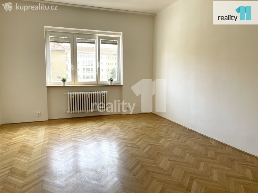 Pronájem bytu 3+1 93 m^2 Biskupcova, Praha 3 