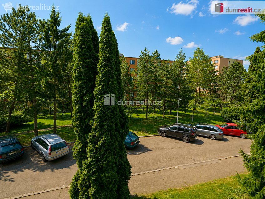 Prodej bytu 2+1 66 m^2 Hokejová, Praha 15 
