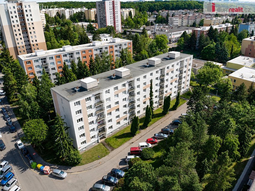 Prodej bytu 2+1 66 m^2 Hokejová, Praha 15 