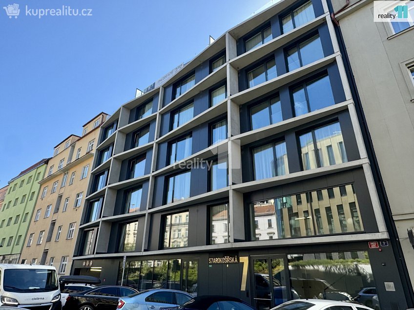 Pronájem  garáže 20 m^2 Starokošířská, Praha 5 