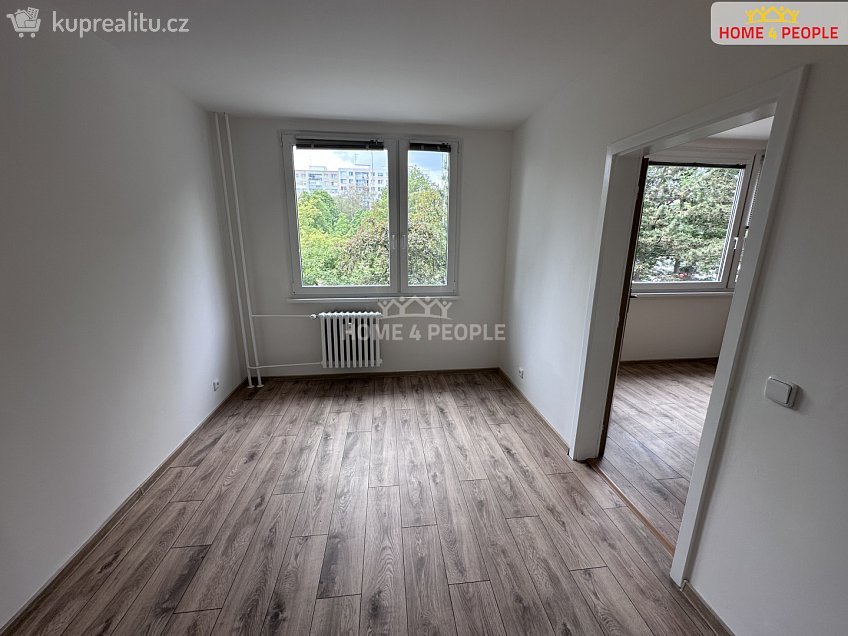 Pronájem bytu 3+1 64 m^2 Novomeského, Praha 11 