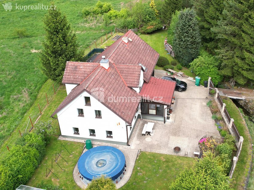 Prodej  rodinného domu 162 m^2 Žandov, Žandov 