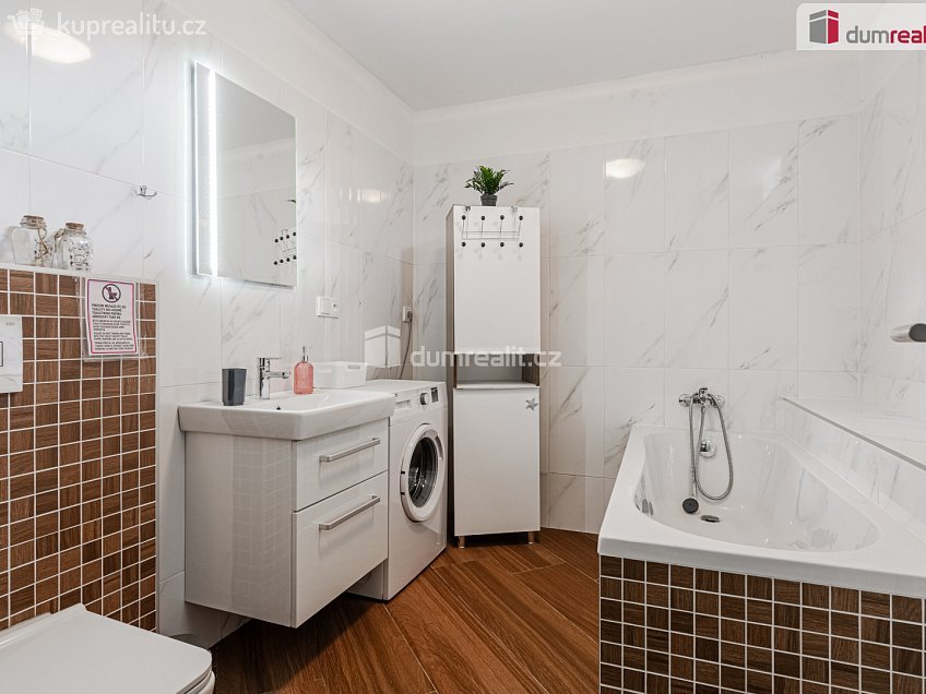 Prodej  ubytovacího zařízení 300 m^2 Bublava, Bublava 