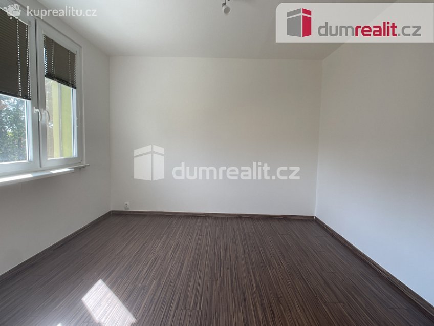 Pronájem bytu 4+1 85 m^2 Ve Smyčce, Ústí nad Labem 