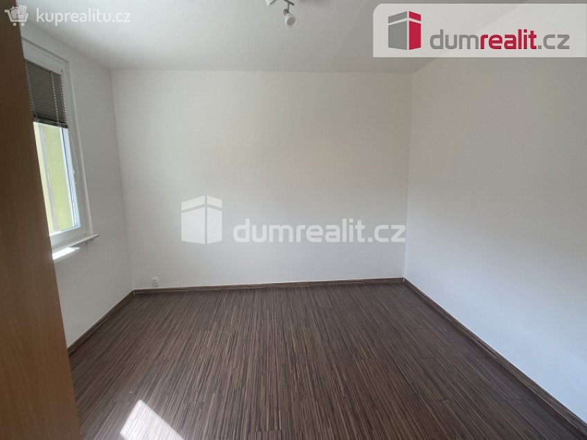 Pronájem bytu 4+1 85 m^2 Ve Smyčce, Ústí nad Labem 