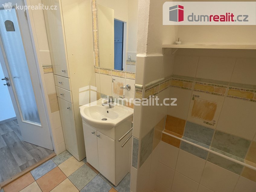 Pronájem bytu 4+1 85 m^2 Ve Smyčce, Ústí nad Labem 