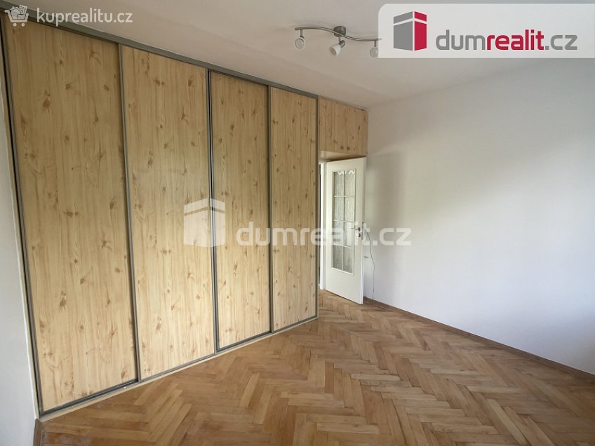 Pronájem bytu 4+1 85 m^2 Ve Smyčce, Ústí nad Labem 