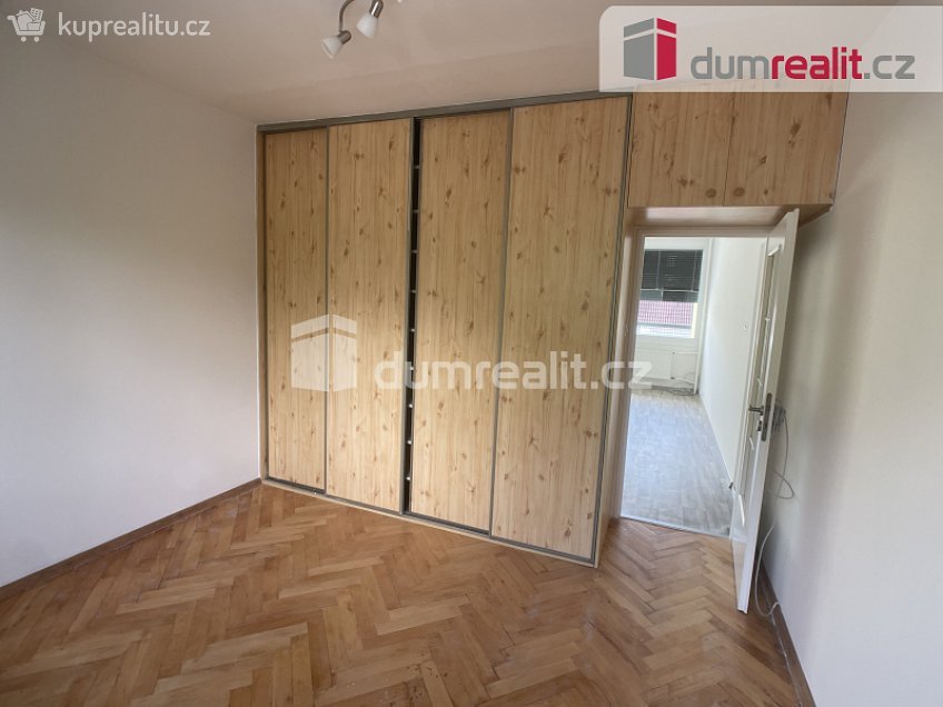 Pronájem bytu 4+1 85 m^2 Ve Smyčce, Ústí nad Labem 