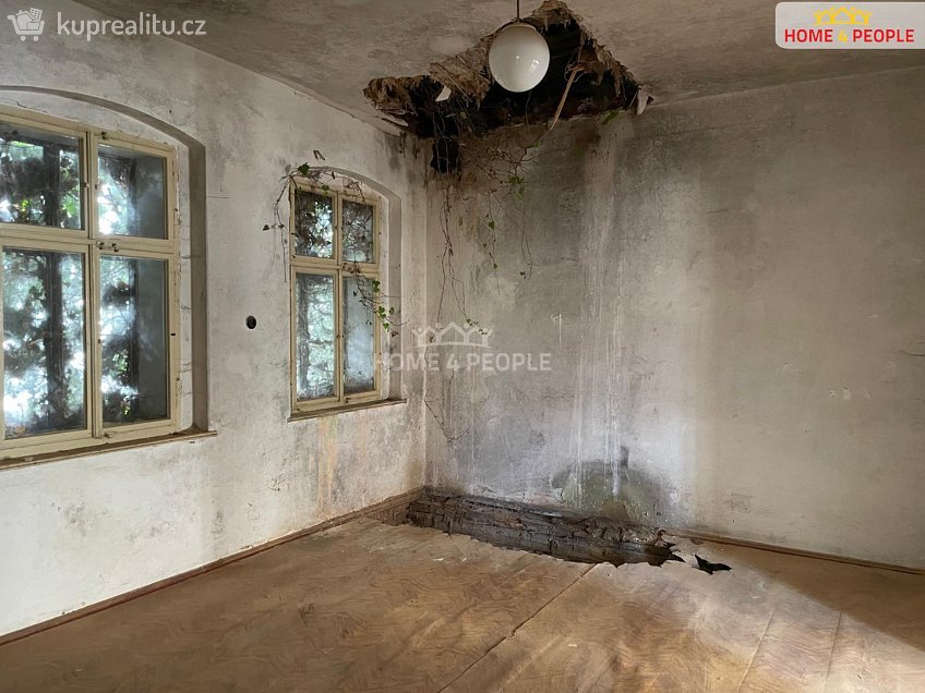 Prodej  rodinného domu 250 m^2 Gustava Geipela, Aš 