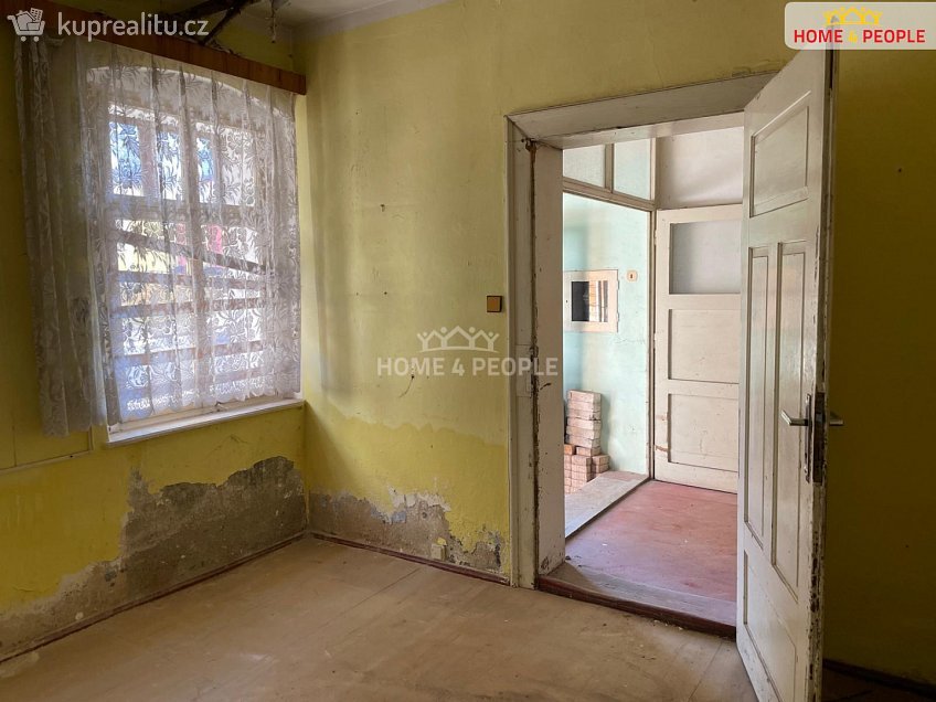 Prodej  rodinného domu 250 m^2 Gustava Geipela, Aš 