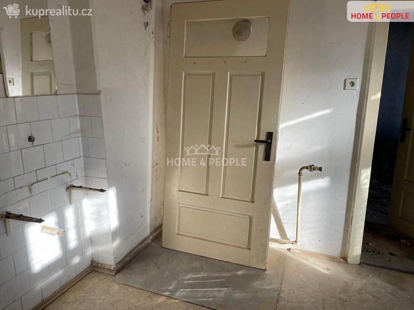 Prodej  rodinného domu 250 m^2 Gustava Geipela, Aš 