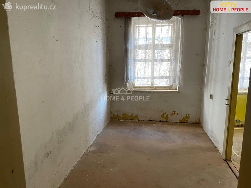 Prodej  rodinného domu 250 m^2 Gustava Geipela, Aš 