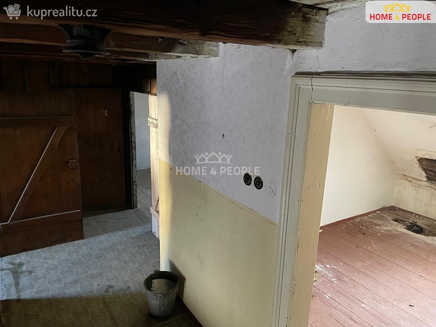 Prodej  rodinného domu 250 m^2 Gustava Geipela, Aš 