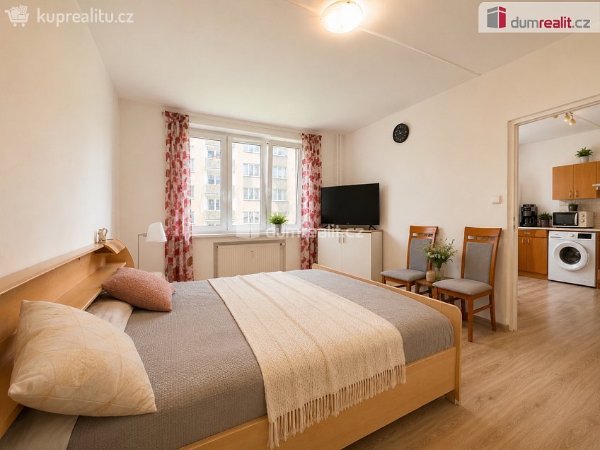 Prodej bytu 2+kk 36 m^2 Kladenská, Karlovy Vary 