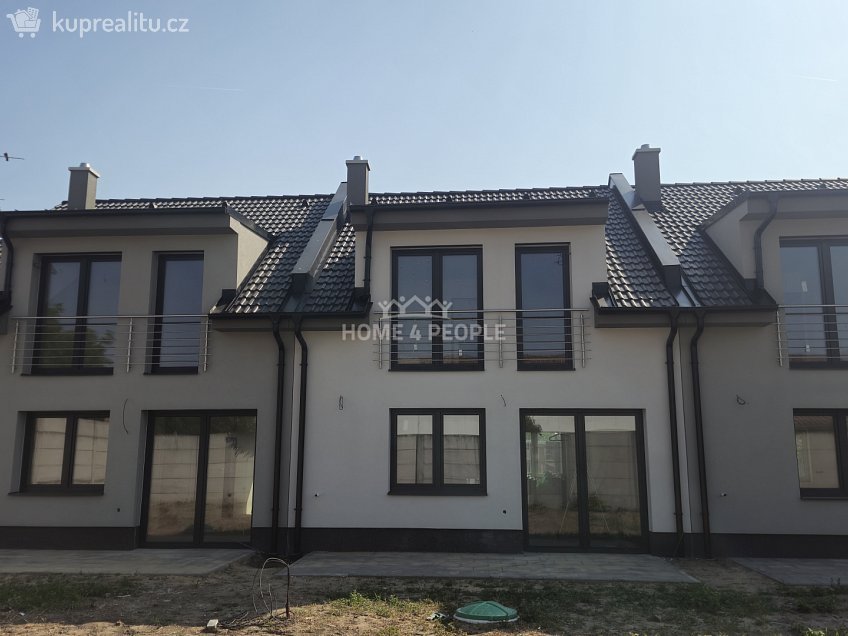 Prodej  rodinného domu 101 m^2 Pohořelice, Pohořelice 