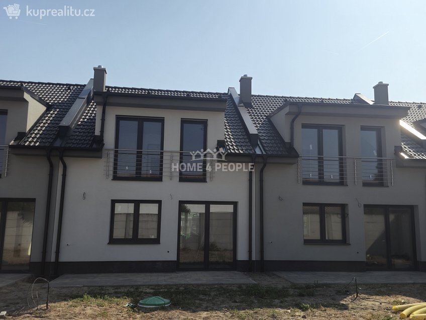 Prodej  rodinného domu 101 m^2 Pohořelice, Pohořelice 