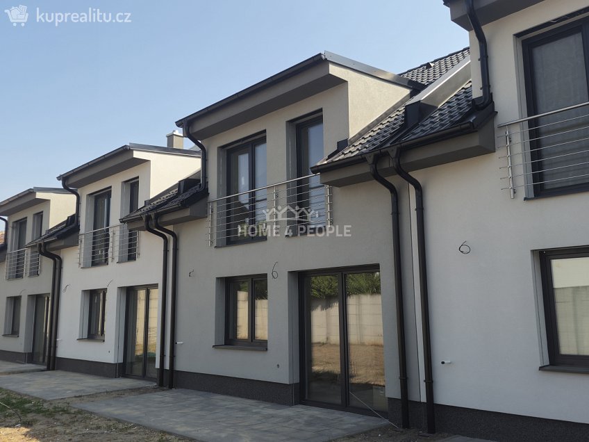 Prodej  rodinného domu 101 m^2 Pohořelice, Pohořelice 