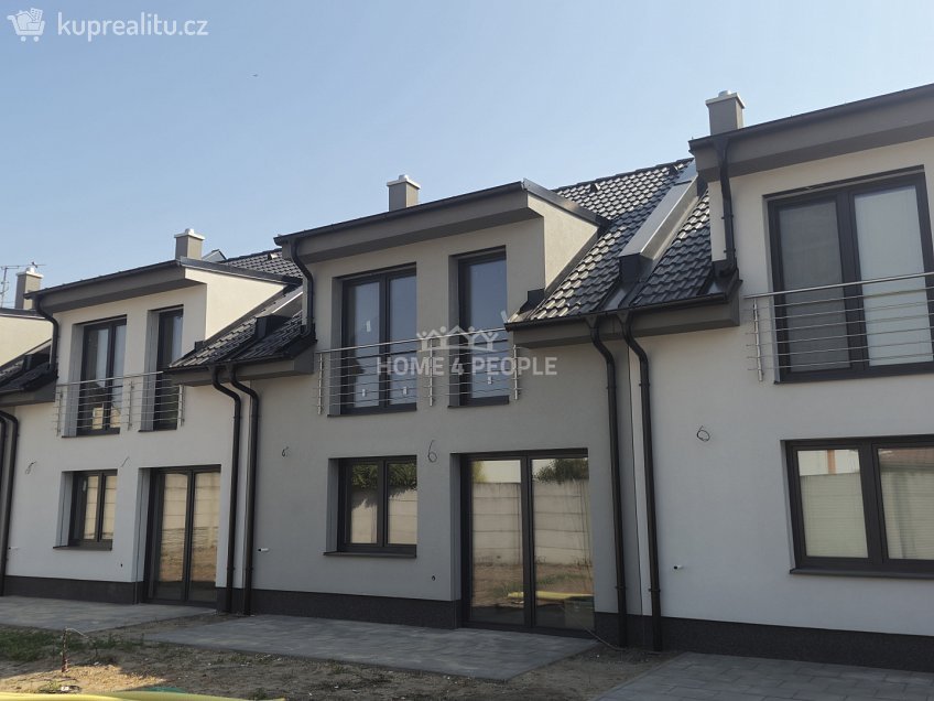 Prodej  rodinného domu 101 m^2 Pohořelice, Pohořelice 