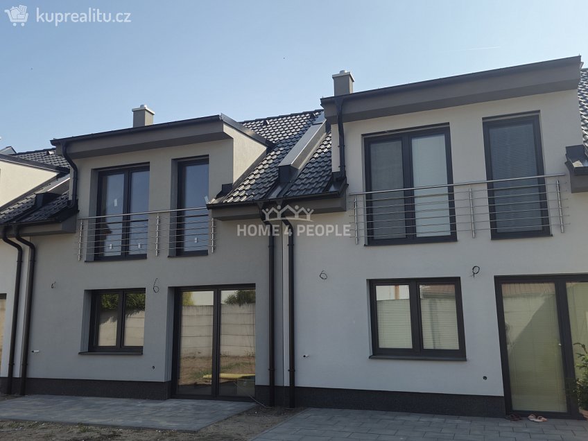 Prodej  rodinného domu 101 m^2 Pohořelice, Pohořelice 